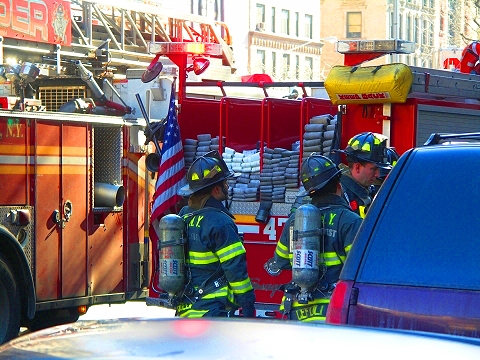 NY-FDNY_at_Metro_Diner-Upper_Westside-Broadway11.JPG