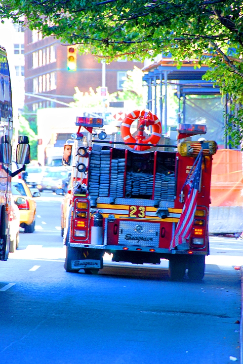 NY-FDNY_Responds_to_Alarm_at_West_72nd_St_Subway_Station-10.JPG