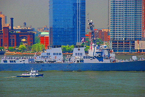 NY-Fleet_Week_2009-12-Navy_Ship-All_Men-On_Deck.JPG