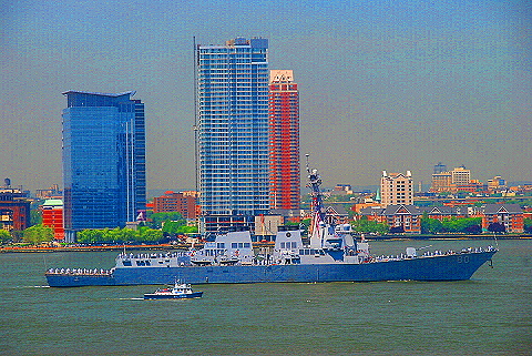 NY-Fleet_Week_2009-17-Navy_Ship-All_Men-On_Deck.JPG
