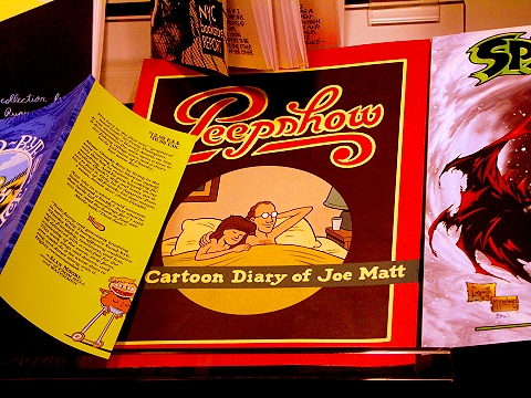 NY-Forbidden_Planet_Summer_2007_Window_Displays-11.JPG