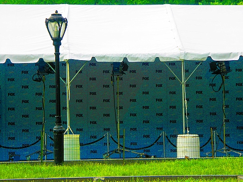 NY-FOX_Network_Upfront-2008-2009_Season-Wollman_Rink-Trump-15.JPG