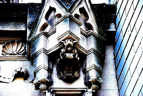 NY-Gargoyles_Cherubs_Beasts_Dragons-Riverside_Dr-16.JPG