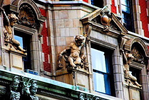 NY-Gargoyles_Cherubs_Beasts_Dragons-Riverside_Dr-21.JPG
