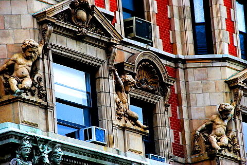 NY-Gargoyles_Cherubs_Beasts_Dragons-Riverside_Dr-22.JPG
