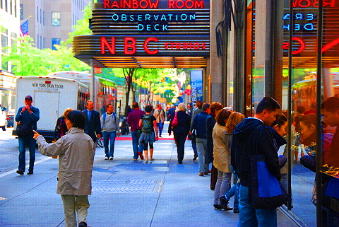 NY-GE_Building-14-Rainbow_Room_Observation_Deck_Neon_Sign.JPG