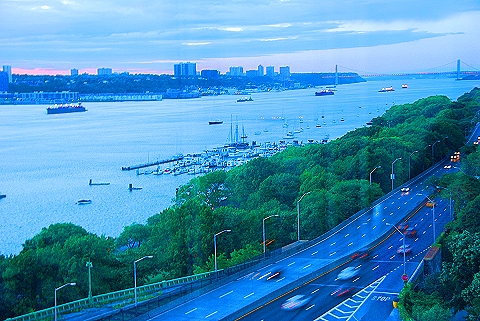 NY-George_Washington_Bridge-West_79th_Street_Boat_Basin-3.JPG