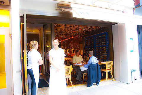NY-Gianos_Restaurant_SoSauce_Hosts_SHIFT-Art_Event-Lower_Eastside-05.jpg
