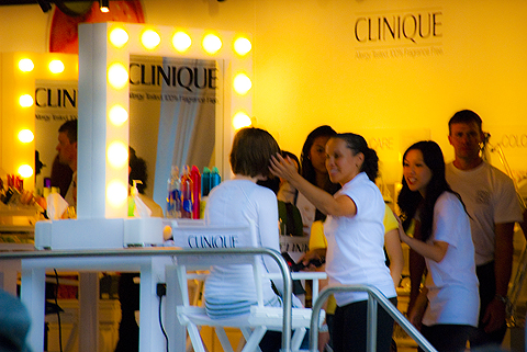 NY-Girls_of_The_Clinique_Fresh_Faces_Tour_2009-04.jpg