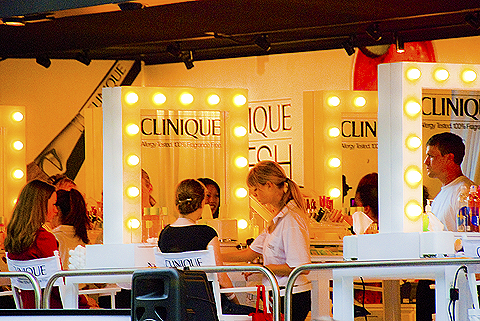 NY-Girls_of_The_Clinique_Fresh_Faces_Tour_2009-06.jpg