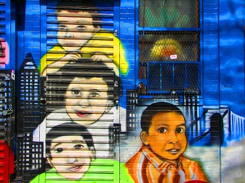 NY-Graffiti_on_Avenue_C-Alphabet_City-LES-23.JPG