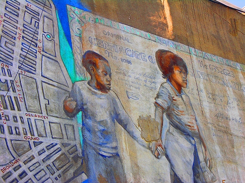 NY-Graffiti_on_Avenue_C-Alphabet_City-LES-32.JPG