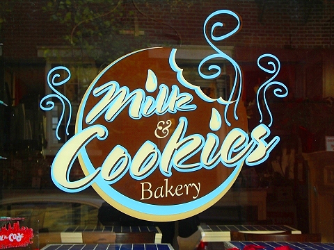 NY-Greenwich_Village-Christmas_Windows-25-Milk_and_Cookies_Bakery.JPG