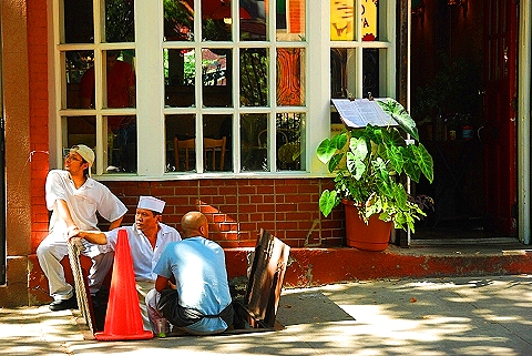 NY-Greenwich_Village-Friday_in_Summer-01-Cooper_Union-St_Marks_Place.JPG