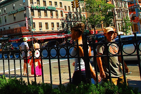 NY-Greenwich_Village-Friday_in_Summer-05-Cooper_Union-St_Marks_Place.JPG