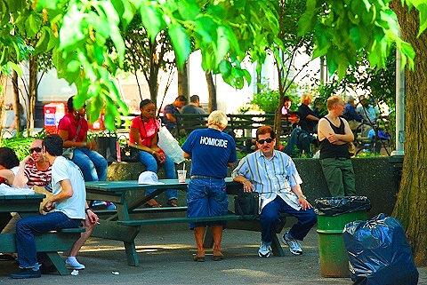 NY-Greenwich_Village-Friday_in_Summer-74-People-Washington_Square.JPG