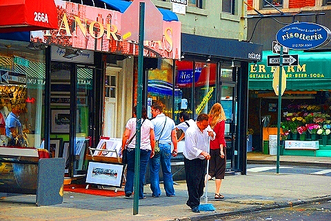 NY-Greenwich_Village_Summer-50-People_Side-walk_Sweeper_and_the_Girl2.JPG