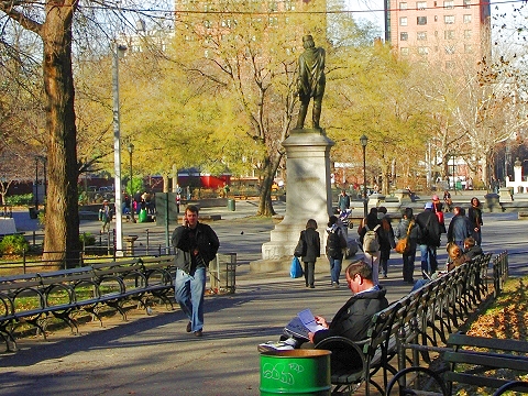 NY-Greenwich_Village-Washington_Square_Park-02.jpg