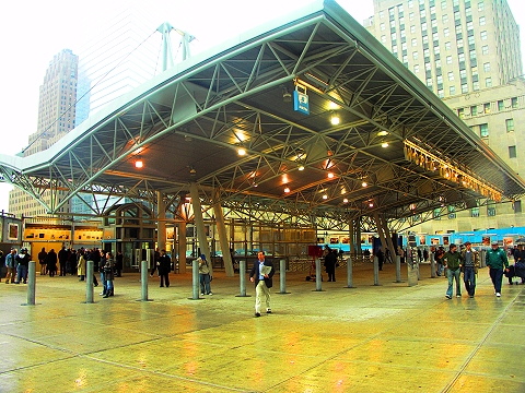NY-Ground_Zero-Path_and_Subway_Station_at_World_Trade_Center17.JPG