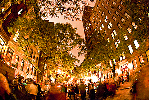 NY-Halloween-West_69th_Street_Block_Association_Party-2009-43.jpg