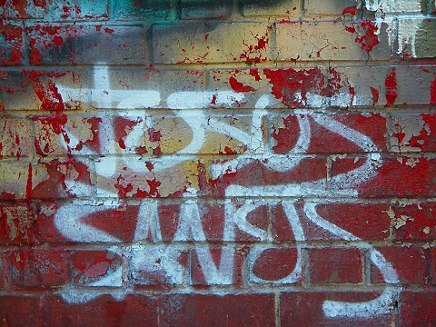 NY-Harlem-Corona_Grocery-Graffiti-02.JPG