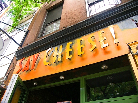 ny_hells_kitchen_38_say_cheese_635.jpg