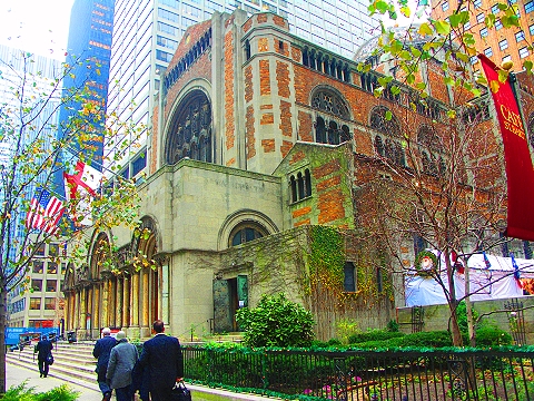 NY-Holiday_Gist_Shops_at_St_Barts-Park_Avenue-04.jpg