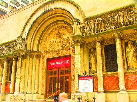 NY-Holiday_Gist_Shops_at_St_Barts-Park_Avenue-05.jpg