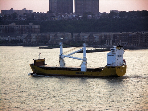NY-Hudson_River-Big_Lift_to_the_Rescue-8.JPG