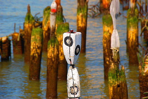 NY-Hudson_River_Park-Art_Sculptures_and_River_Views-15.JPG