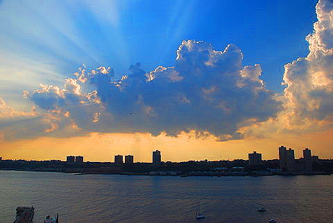 NY-Hudson_River-Sun_Behind_Clouds-01 (4).JPG