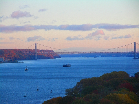 NY-Hudson_River_Sunrise-Fall_Foliage-05.JPG