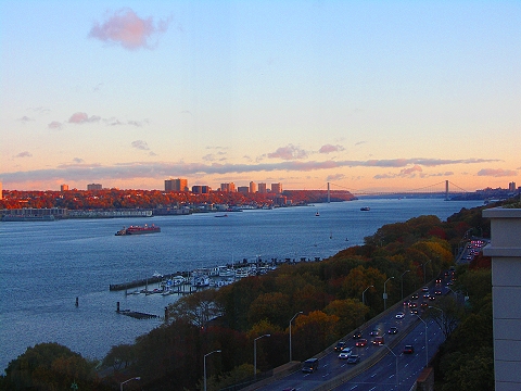 NY-Hudson_River_Sunrise-Fall_Foliage-09.JPG