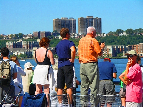 NY-Hudson_River-Tug_Boat_Race-Labor_Day-06.JPG