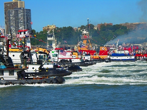 NY-Hudson_River-Tug_Boat_Race-Labor_Day-10.JPG