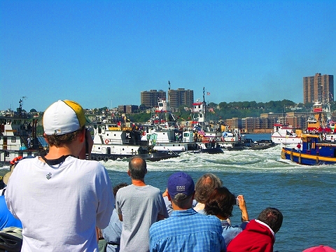 NY-Hudson_River-Tug_Boat_Race-Labor_Day-12.JPG