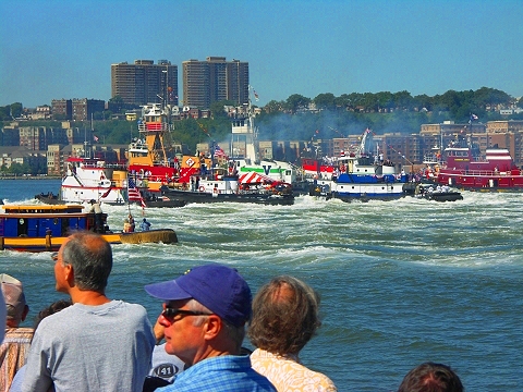 NY-Hudson_River-Tug_Boat_Race-Labor_Day-15.JPG