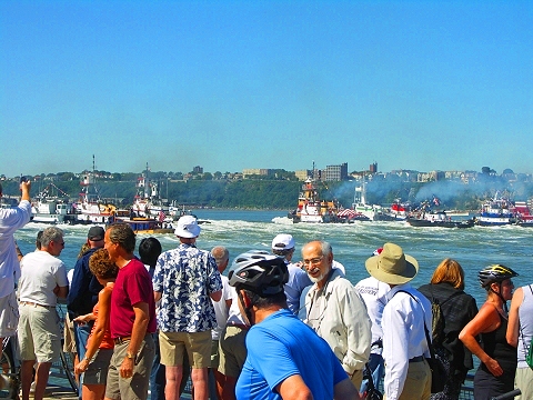 NY-Hudson_River-Tug_Boat_Race-Labor_Day-18.JPG