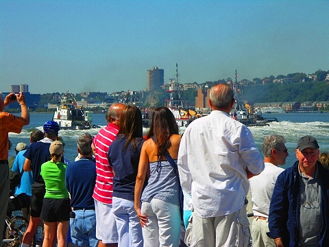 NY-Hudson_River-Tug_Boat_Race-Labor_Day-19.JPG