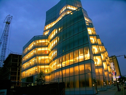 NY_IAC_Headquarters-555_W18th-01.JPG