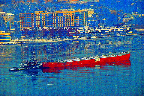 NY-Ice_on_the_Hudson_River-05-barges.JPG