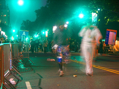NY-ING_New_York_City_Marathon-late_finishers-03.JPG
