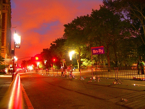 NY-ING_New_York_City_Marathon-late_finishers-07.JPG