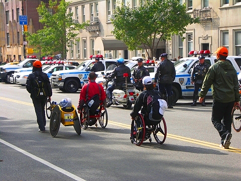 NY-ING_NYC_Marathon_Finish_Line-04.JPG