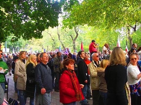 NY-ING_NYC_Marathon_Finish_Line-14.JPG