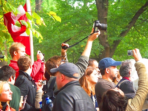 NY-ING_NYC_Marathon_Finish_Line-23.JPG