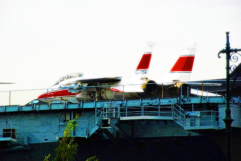 NY-Intrepid-Sea-Air-Space_Museum-02.JPG