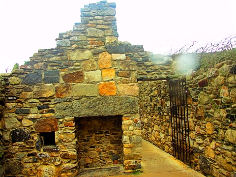 NY-Irish_Famine_Memorial-Battery_Park-01.JPG