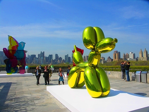 NY-Jeff_Koons_on_the_Roof-Metropolitan_Museum_of_Art-19.JPG
