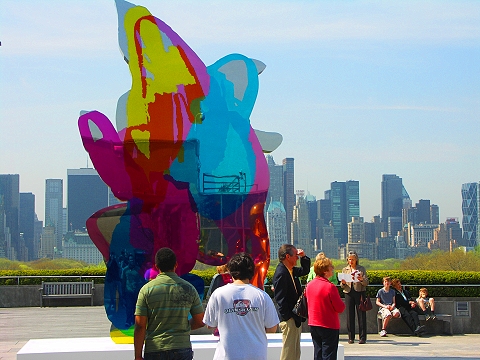 NY-Jeff_Koons_on_the_Roof-Metropolitan_Museum_of_Art-21.JPG
